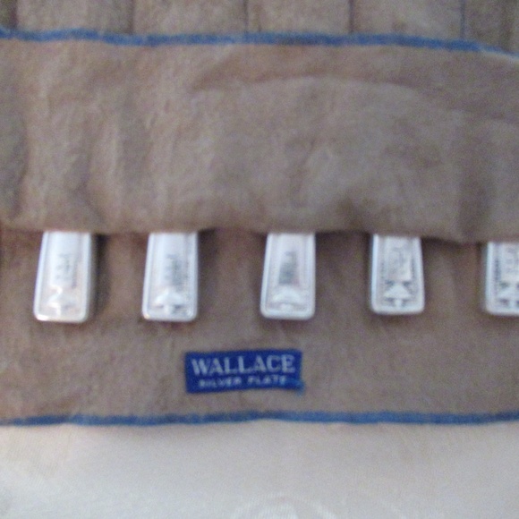 1835 R WALLACE Sterling plated flatware set - Picture 12 of 12